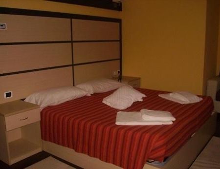 Hotel La Solitaria Carlazzo Extérieur photo