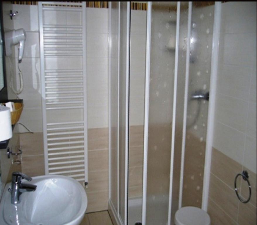 Hotel La Solitaria Carlazzo Chambre photo
